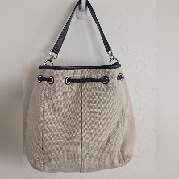 COACH BUCKET CREAM/NAVY LEATHER TRIM HOBO BAG. - Picture 2 of 16